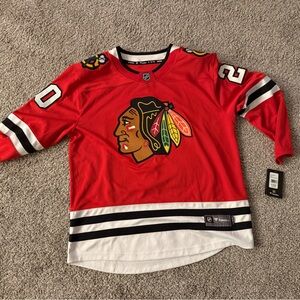 Brand New Signed Brandon Saad Blackhawks jersey